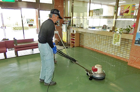 WAX清掃作業 | 志布志市シルバー人材センター